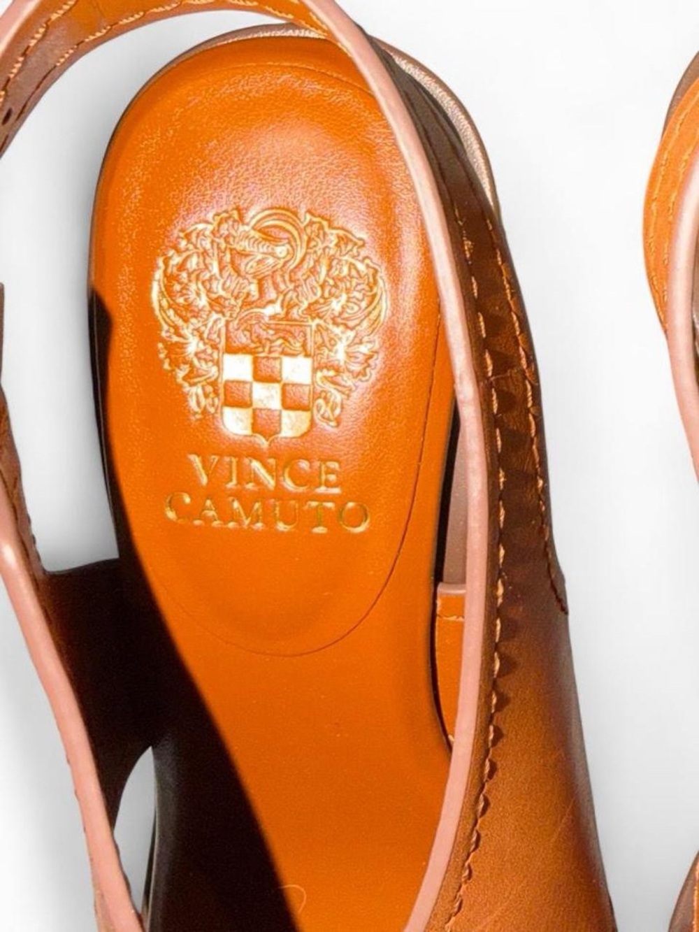 NWOT Vince Camuto Tan Leather Crisscross Slingback Sandals with Gold Buckle - Picture 3 of 5